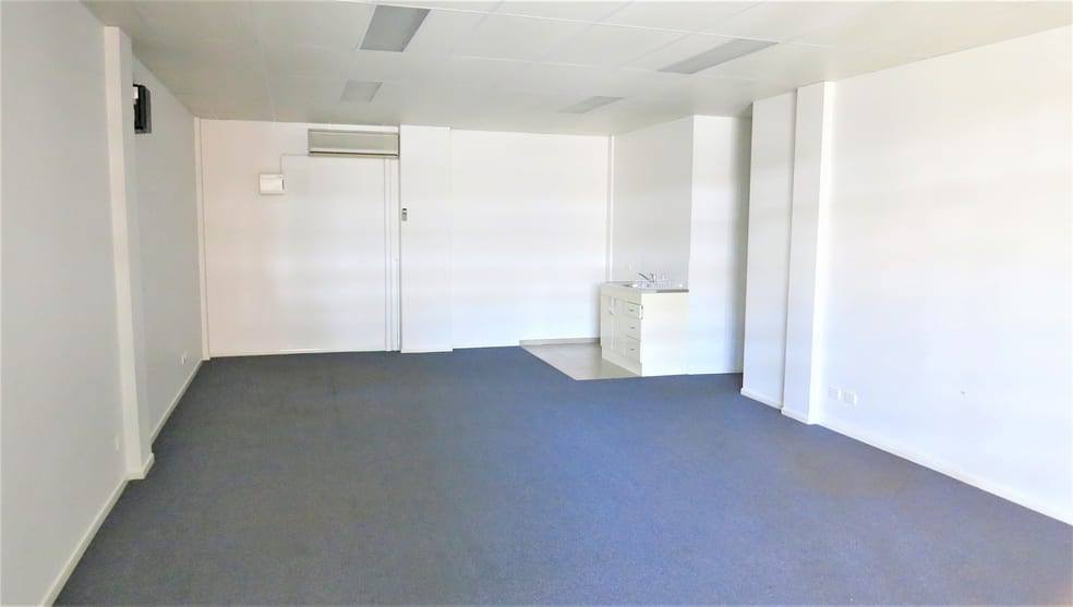 Click to view all images Albion QLD 4010 - Image 1