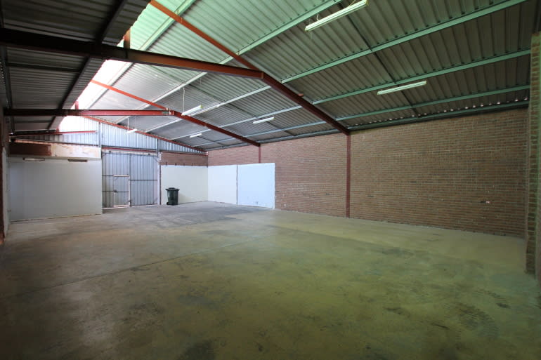 Click to view all images 12/92 Mallard Way Cannington WA 6107 - Image 2