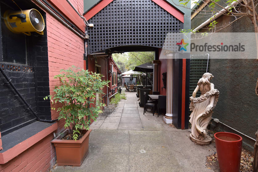 Click to view all images 49 Keppel Street Bathurst NSW 2795 - Image 2