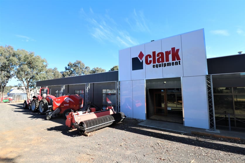Click to view all images 116-132 Marong Road West Bendigo VIC 3550 - Image 1