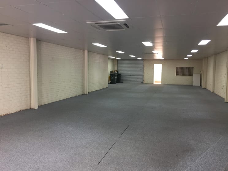 Click to view all images 5B Young Street Southport QLD 4215 - Image 2