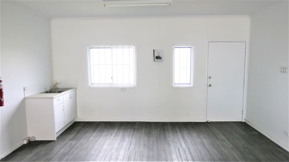 Click to view all images 779B Gympie Road Chermside QLD 4032 - Image 3