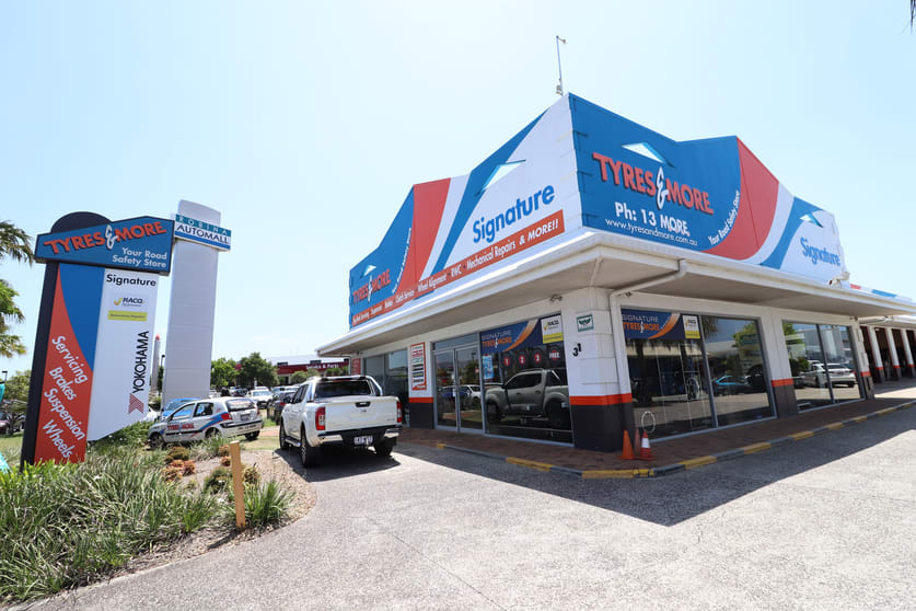 Click to view all images 31 Brabham Circuit, Robina QLD 4226 - Image 2