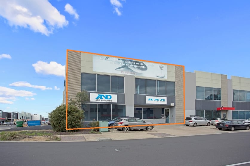Click to view all images 39 Bakehouse Road Kensington VIC 3031 - Image 2