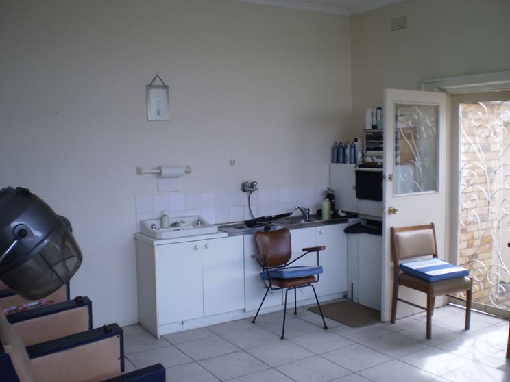 Click to view all images 29 Melva Street Bentleigh East VIC 3165 - Image 3