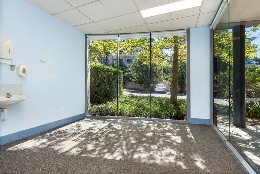 Click to view all images 1/12-18 Tryon Road Lindfield NSW 2070 - Image 2