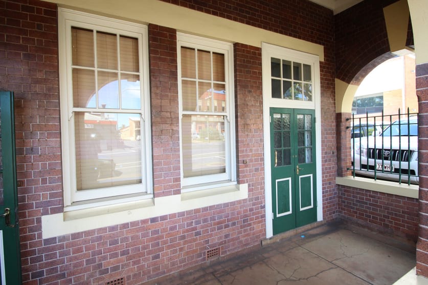 Click to view all images 5/124 Margaret Street Toowoomba QLD 4350 - Image 1