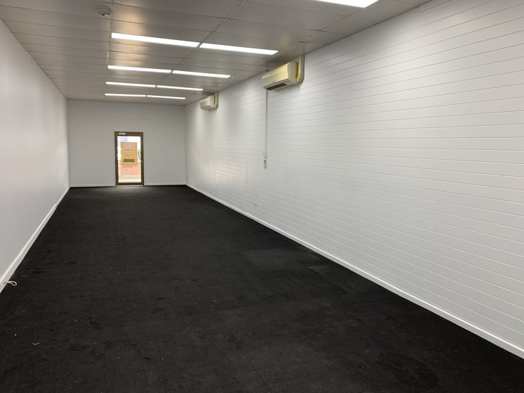 Click to view all images 1 & 2/13 Tank Street Gladstone Central QLD 4680 - Image 2