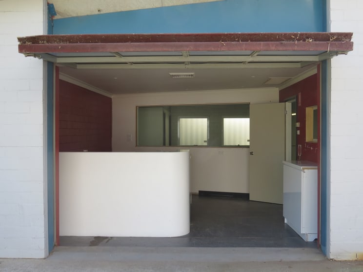 Click to view all images 2/5 Ponderosa Parade Warriewood NSW 2102 - Image 3