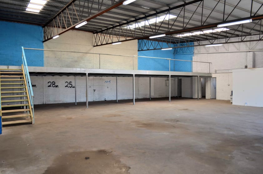Click to view all images 1/207 Shellharbour Road Port Kembla NSW 2505 - Image 3