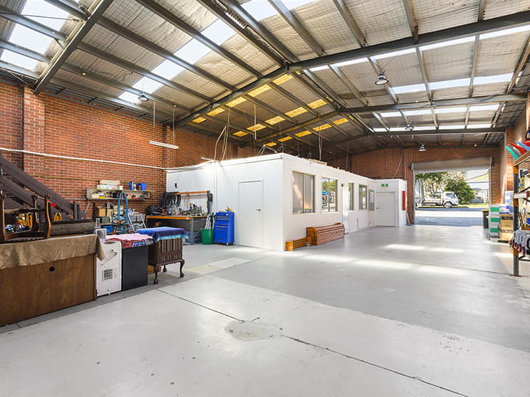 Click to view all images 10 Alfred Street Blackburn VIC 3130 - Image 1