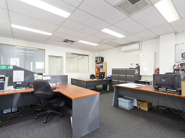 Click to view all images 10 Alfred Street Blackburn VIC 3130 - Image 3
