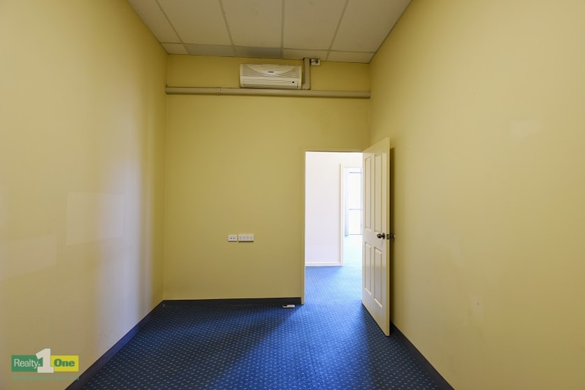 Click to view all images 6/10 Wittenberg Drive Canning Vale WA 6155 - Image 2