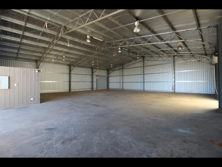 Click to view all images 78 Hampton Street Harristown QLD 4350 - Image 3
