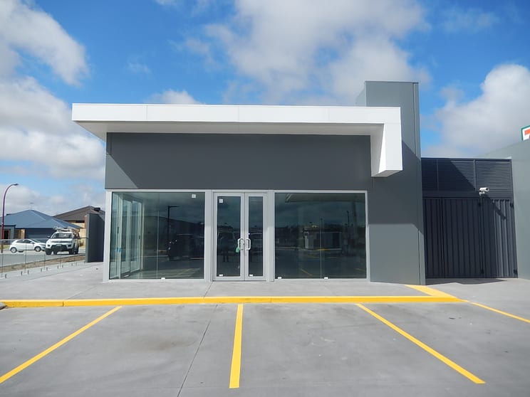 Click to view all images Part 8 Mullingar Way Landsdale WA 6065 - Image 2