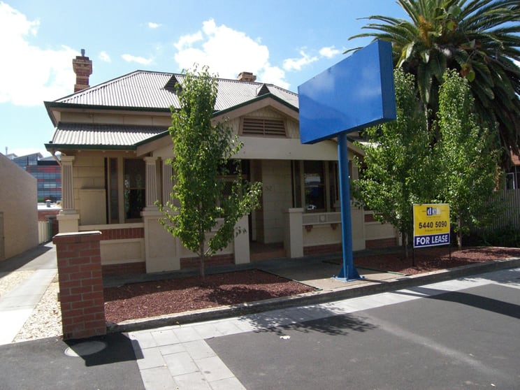 Click to view all images 52 Queen Street Bendigo VIC 3550 - Image 1
