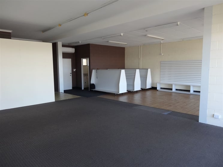 Click to view all images Shop 2/37-43 Queen Street Ulverstone TAS 7315 - Image 2