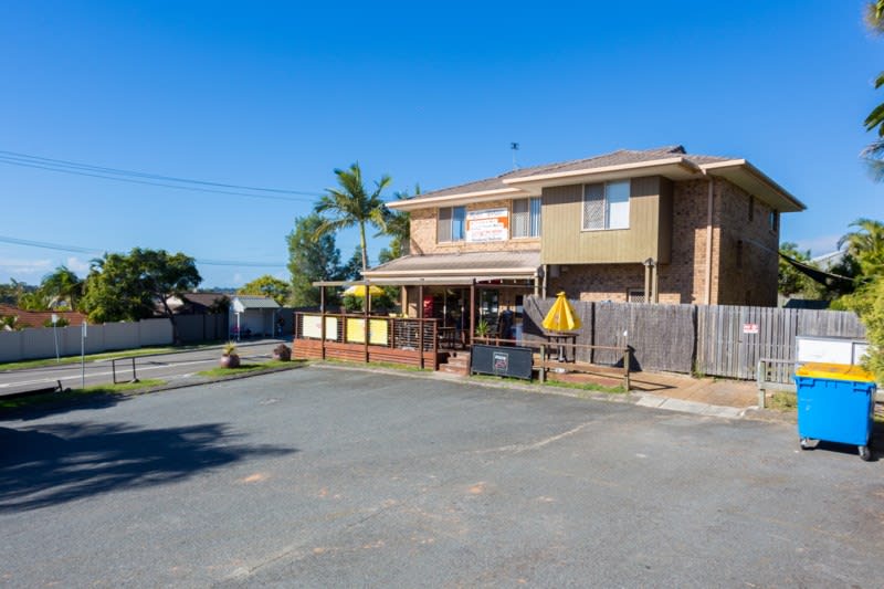 12 Bourton Road Merrimac QLD 4226 - Image 3