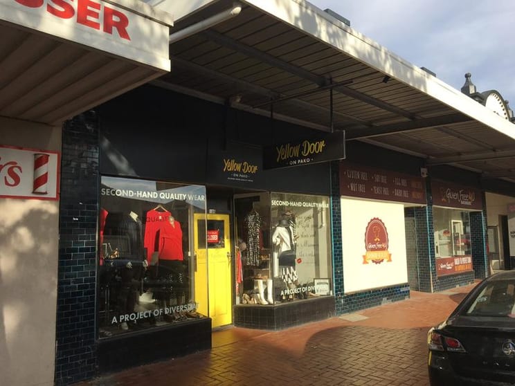 Click to view all images 106 Pakington Street Geelong West VIC 3218 - Image 1