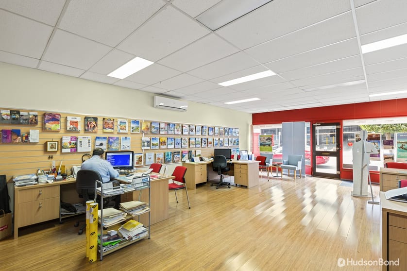 Click to view all images 17 Coleman Parade Glen Waverley VIC 3150 - Image 3