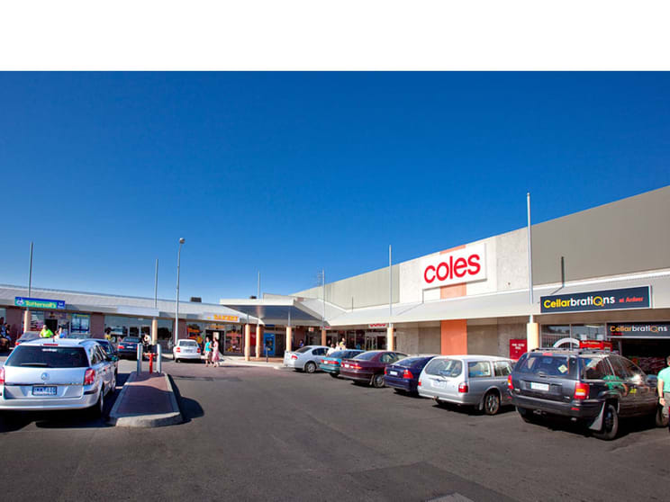 Click to view all images 5/136 The Avenue Sunshine West VIC 3020 - Image 3