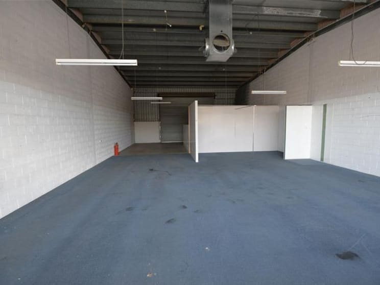 Click to view all images Unit 3, 16-28 Research Road Pooraka SA 5095 - Image 3
