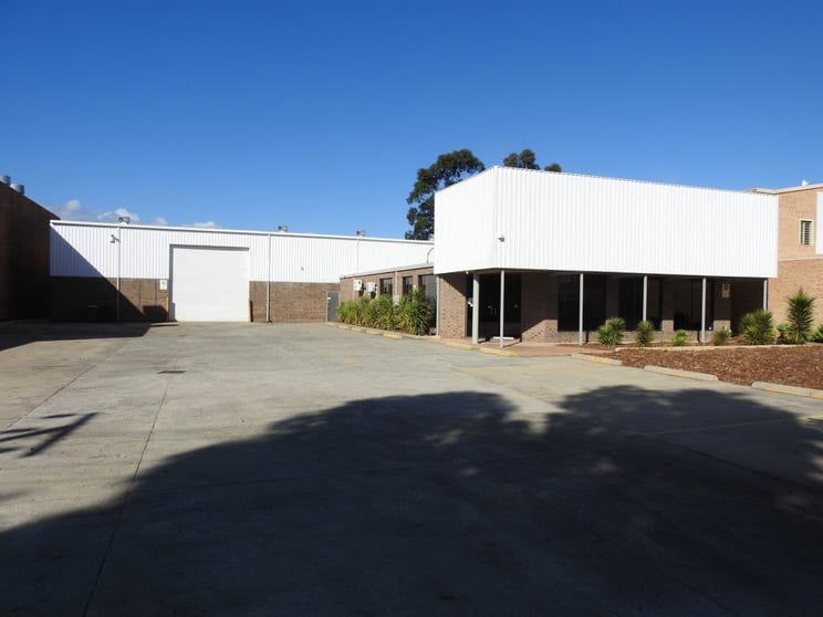 Click to view all images 661 Dundas Road Forrestfield WA 6058 - Image 1