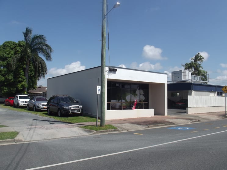 Click to view all images 315 Alfred Street Mackay QLD 4740 - Image 2