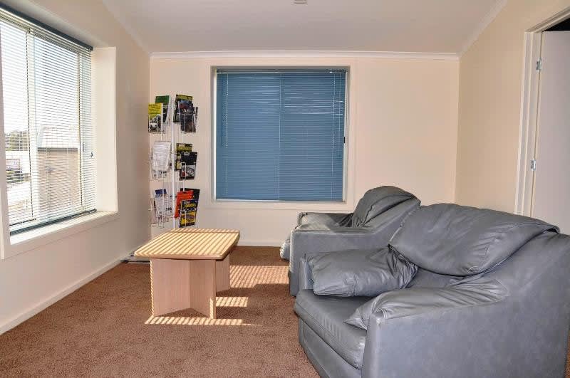 Click to view all images 3/78 Hattam Street Golden Square VIC 3555 - Image 3