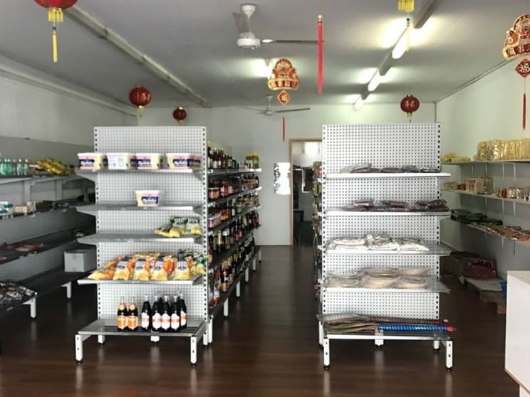 Click to view all images 2/38 Tank Street Gladstone Central QLD 4680 - Image 3
