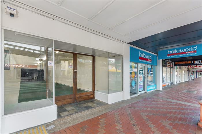 Click to view all images 133 Queen Street Ayr QLD 4807 - Image 1