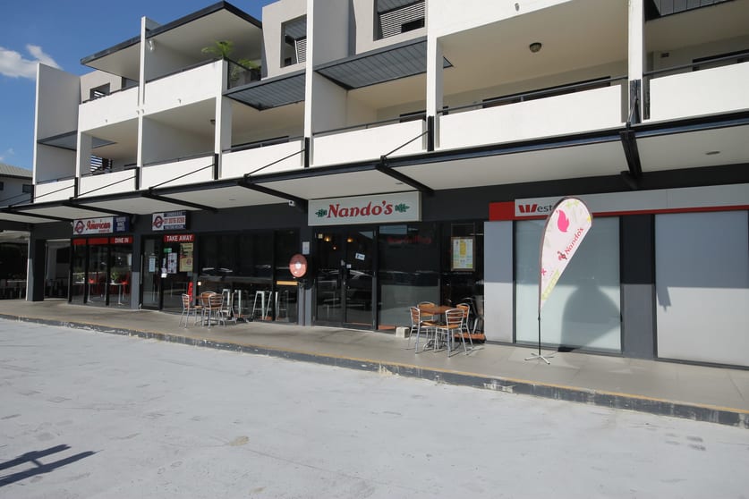 Click to view all images 2/154-162 Cavendish Road Coorparoo QLD 4151 - Image 1