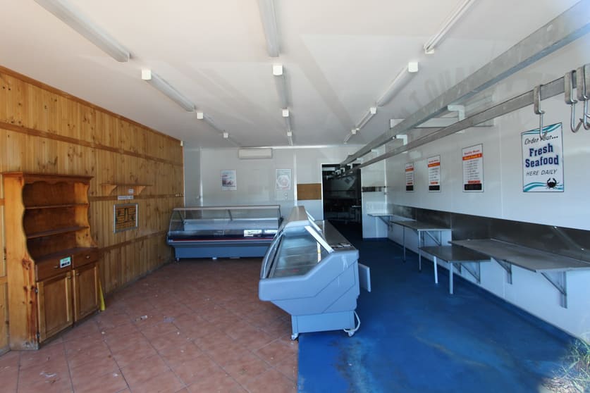 Click to view all images 52 Wroxham Road Prestons NSW 2170 - Image 3