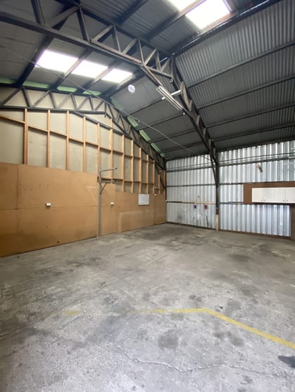 Click to view all images 6/212 Shellharbour Road Warrawong NSW 2502 - Image 2