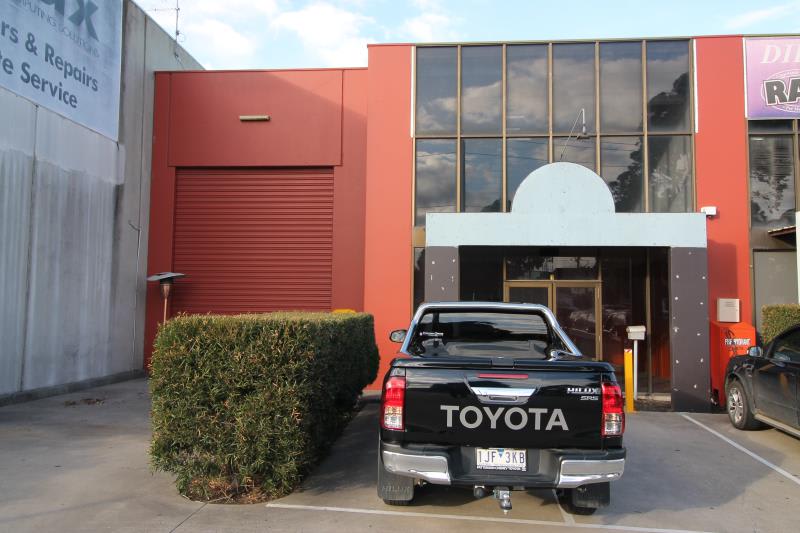 Click to view all images 1/2-6 Melverton Drive Hallam VIC 3803 - Image 1