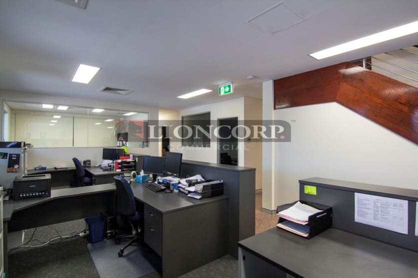 Click to view all images 3B/242 New Cleveland Road Tingalpa QLD 4173 - Image 1