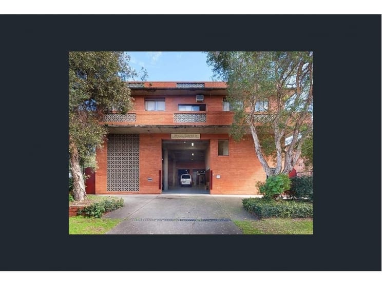 Click to view all images Penthouse/19-21 Byrnes Street Botany NSW 2019 - Image 1