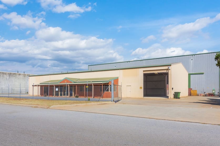 Click to view all images 7 Draper Place Kewdale WA 6105 - Image 1