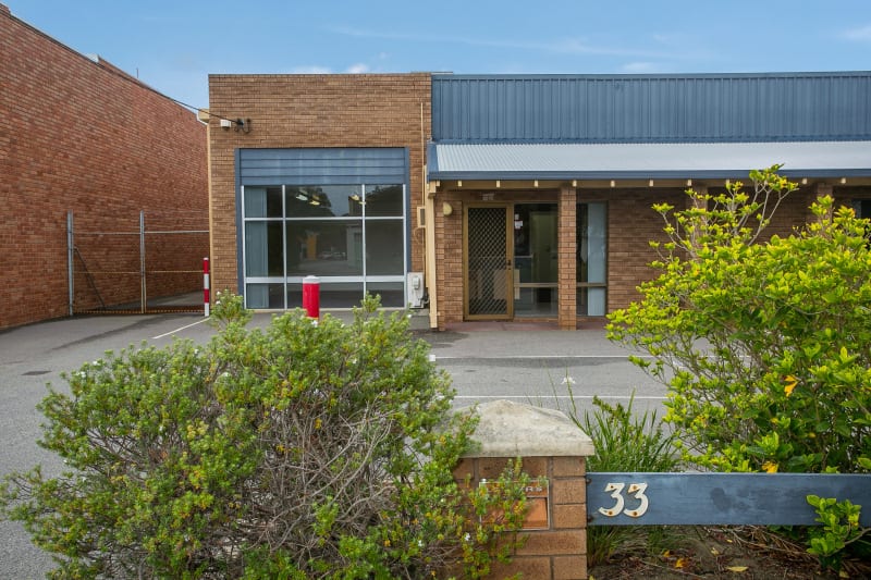 Click to view all images 33A Shields Crescent Booragoon WA 6154 - Image 1