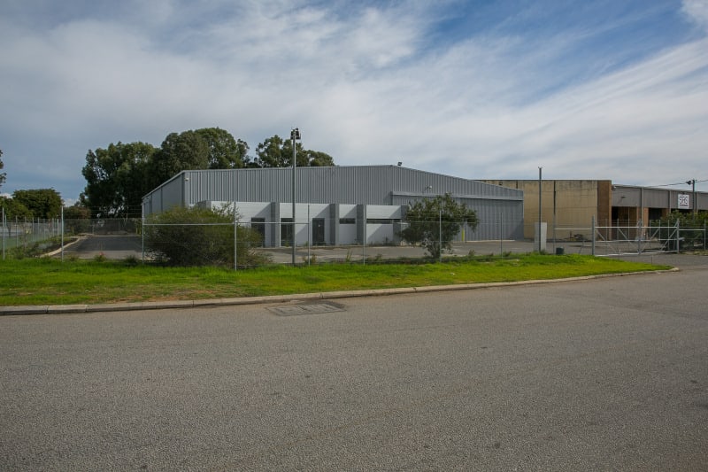 Click to view all images 40 Felspar Street Welshpool WA 6106 - Image 1