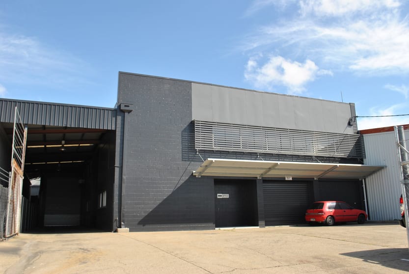 Click to view all images 8 Darnick Street Underwood QLD 4119 - Image 1
