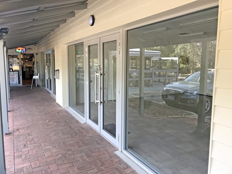Click to view all images Shop 3/2 Memorial Ave Chidlow WA 6556 - Image 2