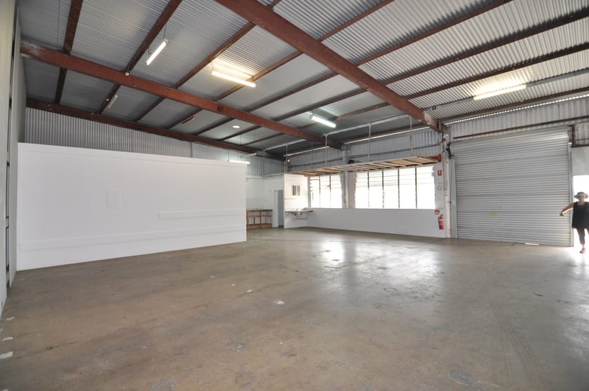 Click to view all images 10 Keane Street Currajong QLD 4812 - Image 2