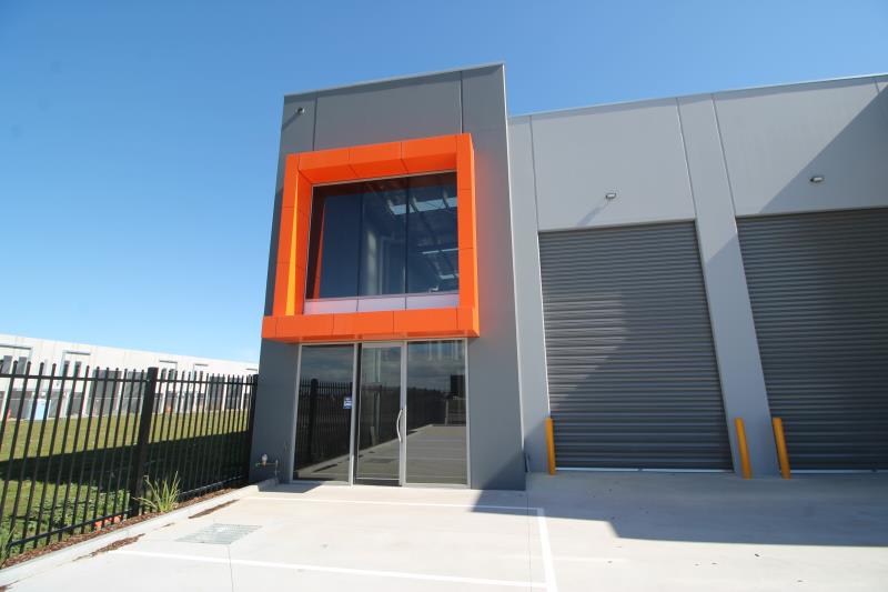 Click to view all images Unit 2/30 Tarmac Way Pakenham VIC 3810 - Image 1