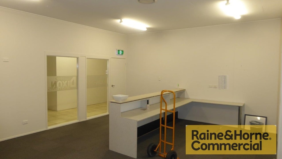 Click to view all images E/1821 Ipswich Road Rocklea QLD 4106 - Image 2