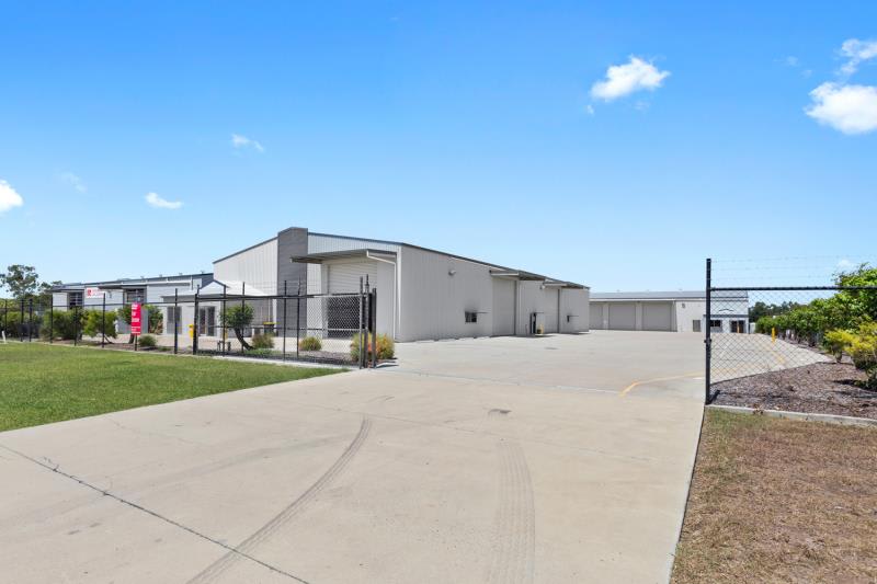 Click to view all images 9 Somerset Road Gracemere QLD 4702 - Image 1
