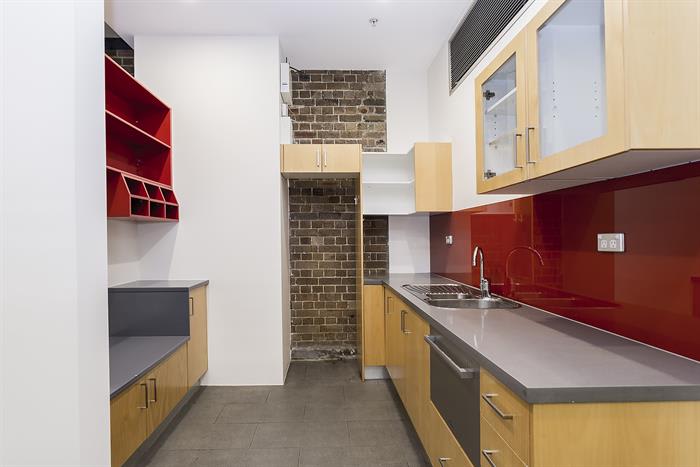 Click to view all images 23 Brisbane Street Surry Hills NSW 2010 - Image 3