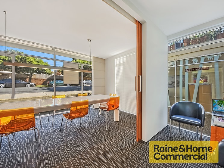 Click to view all images G/160 Moray Street New Farm QLD 4005 - Image 2