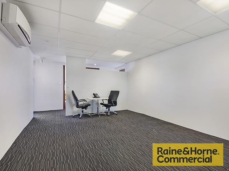 Click to view all images G/160 Moray Street New Farm QLD 4005 - Image 3