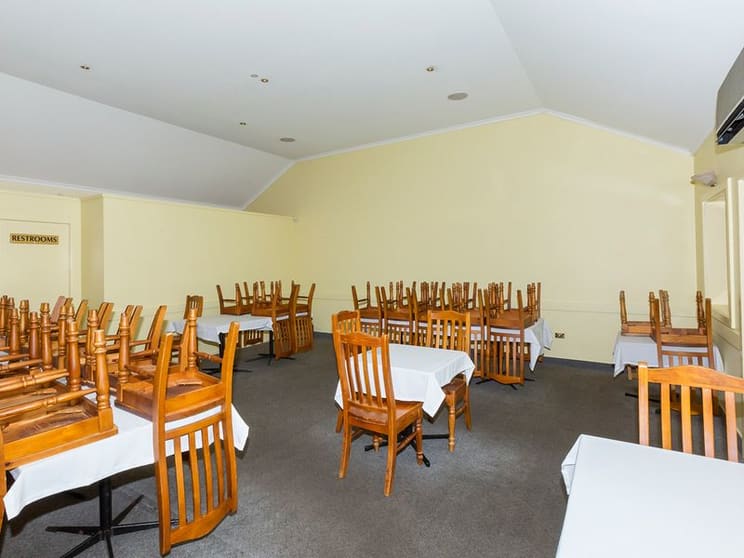 Click to view all images Level 1, 15-17 Plantation Street Wentworth Falls NSW 2782 - Image 2